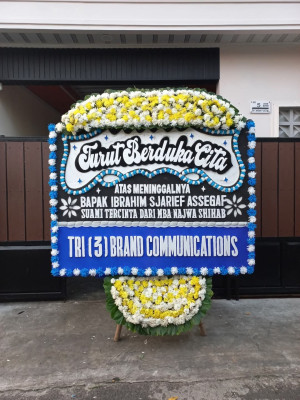 Papan Bunga Duka di Mantikulore